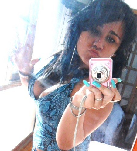 tudo da @laarivianna_ s2 awns