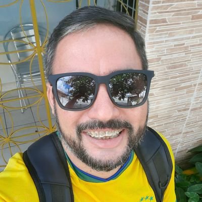 Sou #Cristão, #Conservador, #Bolsonarista a favor da #família, #patria e #Deus.#liberdade 🇧🇷🇧🇷🇧🇷🇧🇷😎😎😎😎😎#BrasilacimadeTudoDeusacimade todos.