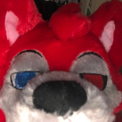 The Strawberrry Red Wolfさんのプロフィール画像