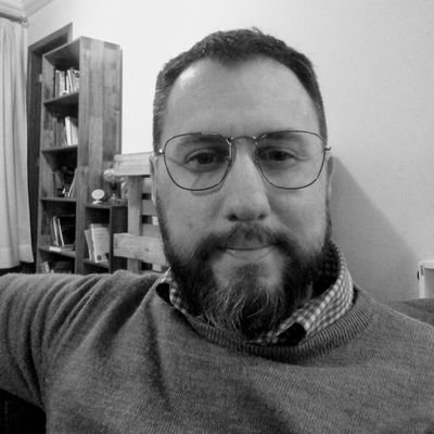 Professor of Geography and International Relations.
Game theory and scientific communication researcher.
