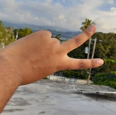 T_Cole24's profile picture. Mwen la jis pou distrè m...
Mwen respekte tout moun ki respekte tèt yo...