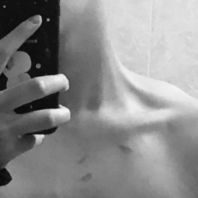 phmhngdng19's profile picture. 