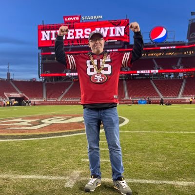 Lover of @49ers #FTTB ❤️💛 & @sfgiants #SFGiants 🧡🖤 @swansofficial #jackarmy ⚪️⚫️ Living with Multiple Sclerosis 💪🧡