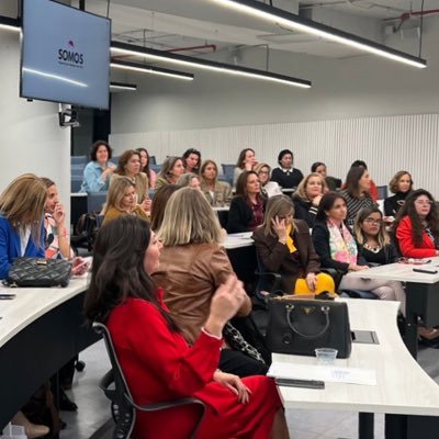 Cultivamos liderazgos, la participación de mujeres con vocación de libertad en el debate público y trabajamos por Chile 🙌🏻