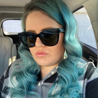 Single Mommy to Weapon X. I like stuff and things. I don’t tweet a lot but I do read if I’m notified haha