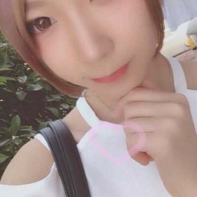 💕長らく彼氏もいないし女として寂しく悶々とした日々送ってます😢おっぱいには自信あるよ💓
いろんなえっちをしてみたい😝
気軽にフォローしてくださいね！