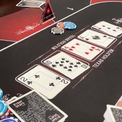 ミックスナッツは関西大学唯一のポーカーサークルです🃏ポーカー経験者はもちろん、「1度もやった事ないし、ルールも何も分からない…」初心者も、他大学のかたも大大大歓迎です！少しでも興味のある方は気軽にまずはDMお願いいたします！！※賭博は禁止しています #春から関大 大歓迎