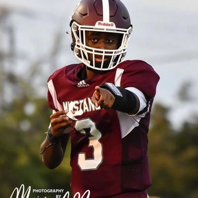 Western Hills HS(OH)|2023|QB| 6’1| 170| GPA: 3.2| 3x all conference 1x all district| film : https://t.co/ivl2vs0rVy