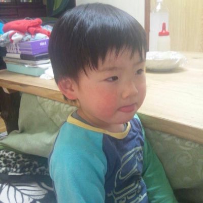成人済み マイクラ、ゲーム知り合い関係、格闘技関係 o(%)○ 麻雀mjやってます。 基本飯テロ最近ネトフリにハマってます_(┐「ε:)_モンストもやってるよ!