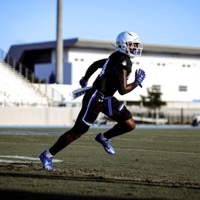 C/o 24| |Gpa.3.2| 3⭐️Safety|Camden High|Ht.6’1 Wt.195| https://t.co/ZJvrWw9aKD