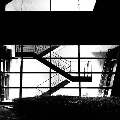 TmuTrapodesign's profile picture. 東京都立大学のトランスポーテーション・デザイン・スタジオのアカウントです。ここでは、街角から人がまだ辿り着いていない未踏破エリアまで、移動のシステムやモビリティのデザイン研究を行っています。