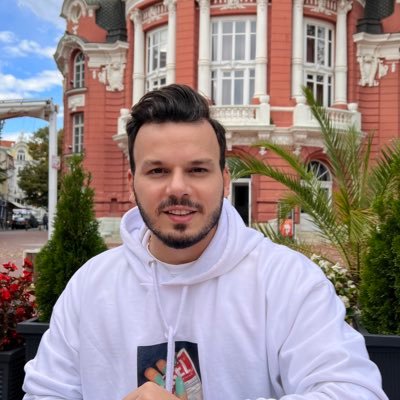 omer_albora's profile picture. Ayinesi iştir kişinin lafa bakılmaz