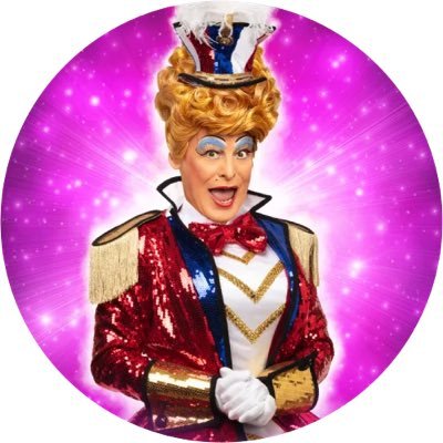 Pantomime Dame and Historian - owner of https://t.co/AMPvV9YloB. 49 years of panto performances, and 50 pantos! Appears with @XRoadsPantos