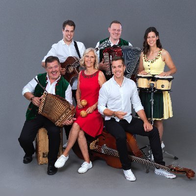 Swiss-Folk-Music - Official FAN Page
Swiss-Family Band