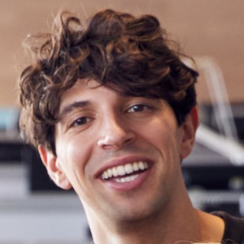 Vraimaraboout22's profile picture. Blockchain enjoyer ! 
ISEG étudiant