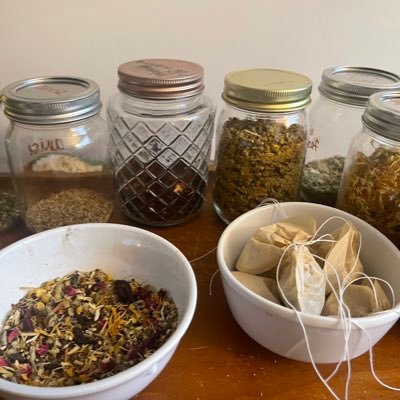 herbal tea blends by @potisgold. organic herbs packed in individually wrapped compostable bags ☕️