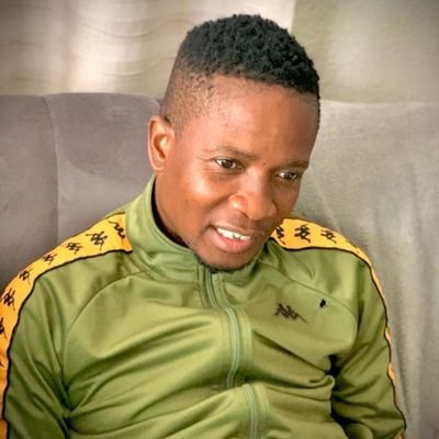 tumilee28's profile picture. 
