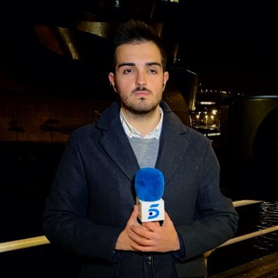 Periodista en Informativos Telecinco. Me gustan las hamburguesas, el invierno y la música tropical. En mi tiempo libre intento pagar mi deuda con Tom Nook.