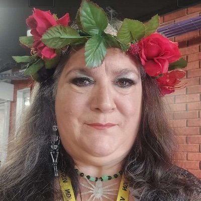 gail_hart1819's profile picture. Clairvoyant medium,tarot card readings🔮💀,palms,crystal ball🔮,tea leaves 🍁,lipstick print,anything..........love spell,❤️twins flame 🔥