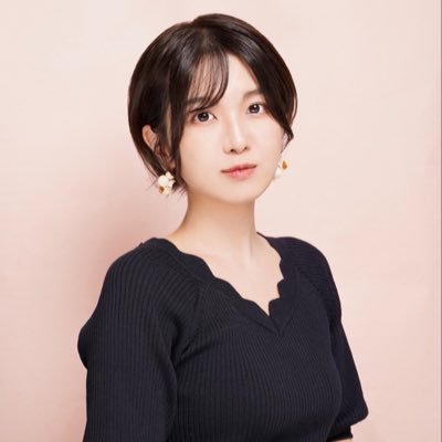 フリーの声優🎤夏野菜緒です。長崎県対馬産🐟 ✨『アニマエール！/紅葉谷鹿乃(家庭科部部長) 』『三者三葉/臼田桜』『リナリアの花束/高松かなえ』『未確認で進行形』『甘々と稲妻』『メイプルストーリー』『A&G GIRLS BEAT♪ Queenty』Dr🥁 他, お仕事お待ちしております✉️