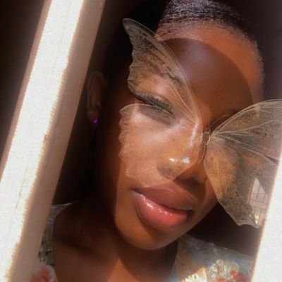 Personal ✨upcoming UI/UX designer, I love Davido, Nicki Minaj🦄 Peruzzi is my baby😚 I just want to make money and be happy 🙏God is the Greatest ❤️