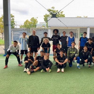 英語で教えるサッカースクール @EFA2019 を運営しながら外資系企業で働くサラリーマン｜学生コーチ募集中🗣️@coachingplan1 #フットボール英語