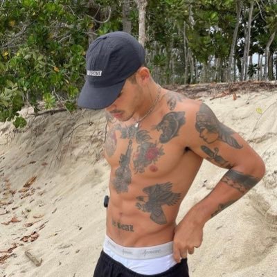 berblanchett's profile picture. sou o bernardo🤤