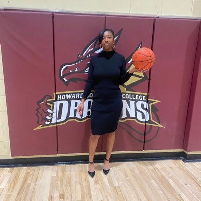 Believer. Wife. Mom. Head Women's Basketball Coach @ Howard Community College 🏀💙 WBCA MDJuco Coach of the year (2021-2022). IUP WBB alumnae. Philippians 4:13