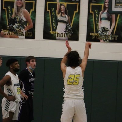 WV Basketball ‘23 | PG/PF | 6’6 | 195 | GPA 4.15/3.94 | SAT 1440 |