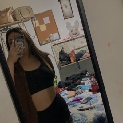 Meni23Val's profile picture. 