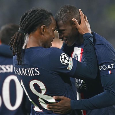 Clara_140_'s profile picture. 