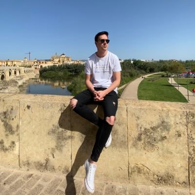 jorgemorales_10's profile picture. ‘Hazlo o no lo hagas, pero no lo intentes’ ▶️ Periodista | Content Manager & SEO Specialist