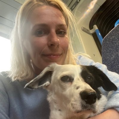 sarapascoee's profile picture. I a going on tour 22/23! See https://t.co/WpdRR1XZ1u for venues and tickets 🤠