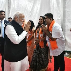 Co-ordinator, B.J.P (Surat), Ex.President, BJYM (Surat), President, Gopalk Yuvak Mandal, Businessmen.Trustee of Dharmajivan lokseva trust