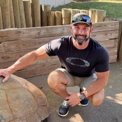 jonhasdreams's profile picture. 🇺🇸 • Christian • Conservative • 🚣‍♂️🧗🎮☕️🥃