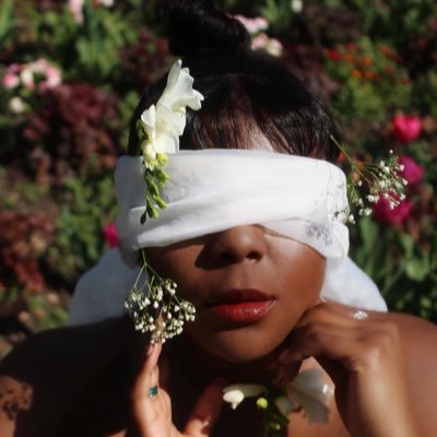 UK Soul Singer/Songwriter • Listen to ‘Bless Her Soul’ here - https://t.co/CUiwZuwcEW