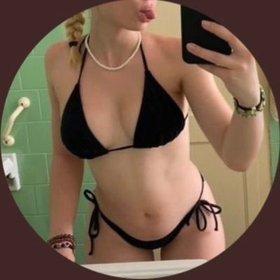 Domina Lyon 💕Tout se passe en DM💕 Nudes📸 Sextape📹 Fétichisme🦶🏻Domination⛓️