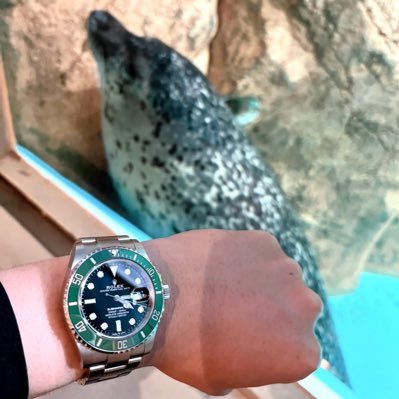 seal_clown_'s profile picture. 変わった腕時計と車とアザラシが好きです。 腕時計→ロレックス グリーンサブデイト(126610LV)とロレックス ヨットマスター42(226659) / 車→メルセデス・ベンツ SLC180 Sports 普段はWebシステム開発やったり、為替と株式で凌いでます。 無言フォローお許しください🦭