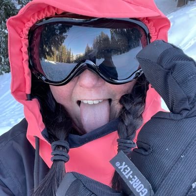 jenadams801's profile picture. I want to move north and be a Canadian.