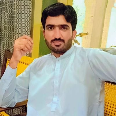 Naeem_Maliiik's profile picture. Graphics Designer, Foodie. So many of my smiles are because of you. Hafiz-E-Quran Alhmdolillah ♥️