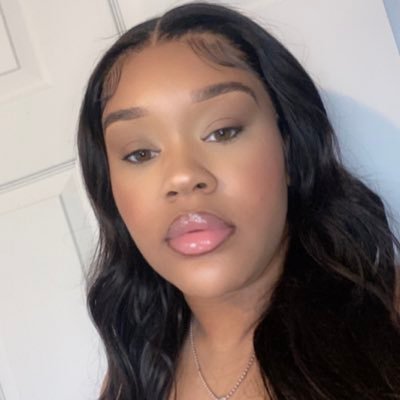 Worry bout chu self, hoe | Ig: Nira.Milan