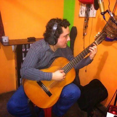 Ingeniero Químico/
Consultor Socio Ambiental & HSE/
Música expresión del alma.