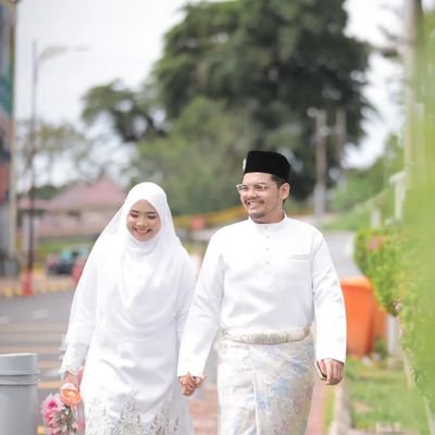 لَا تَحْزَنْ إِنَّ اللَّهَ مَعَنَا🌺
Luqman 💍