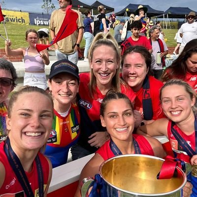 Aussie born with an Irish soul / Women's Sports Fan