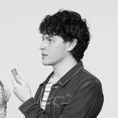 hrdlyajournalst's profile picture. Amateur journalist. Theatre enjoyer. 70s enthusiast.