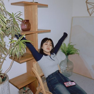 Nalin95275508's profile picture. Don't be a shadow just be myself