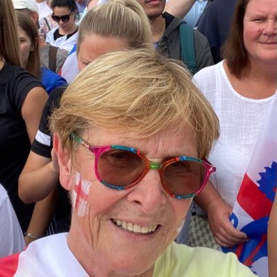 @linda_grove