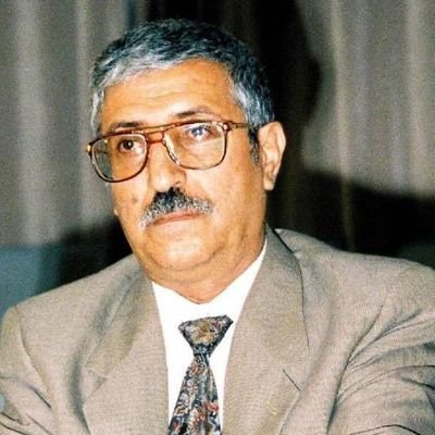 وكيف أنسىاك ياعشقي وعمري، وانت الي ساكن بالفؤاد.