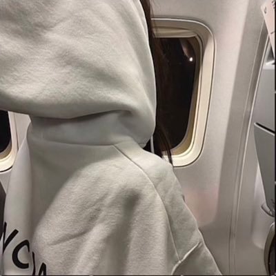 wntfnxy's profile picture. 