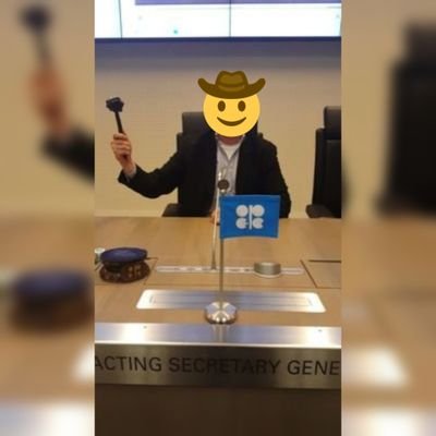 MOtweetsMOprobs's profile picture. 